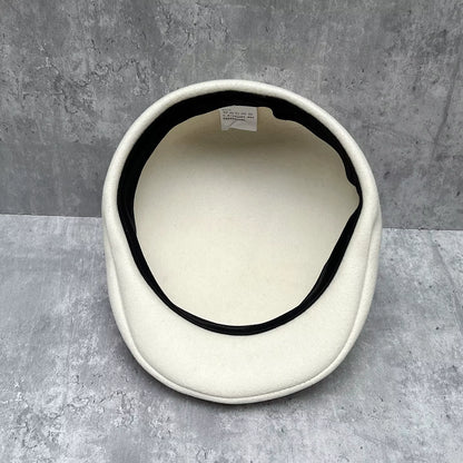 Stijlvolle Winterpet met Strakke Vorm