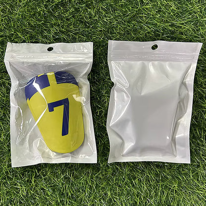 Mini Voetbal Scheenbeschermers – Licht, Schokabsorberend & Slipvast