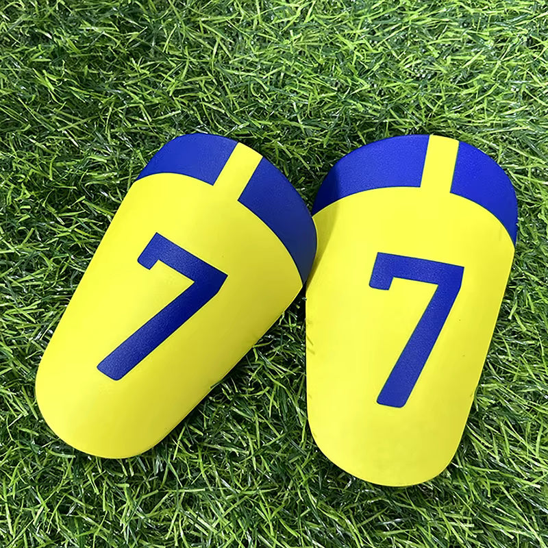 Mini Voetbal Scheenbeschermers – Licht, Schokabsorberend & Slipvast