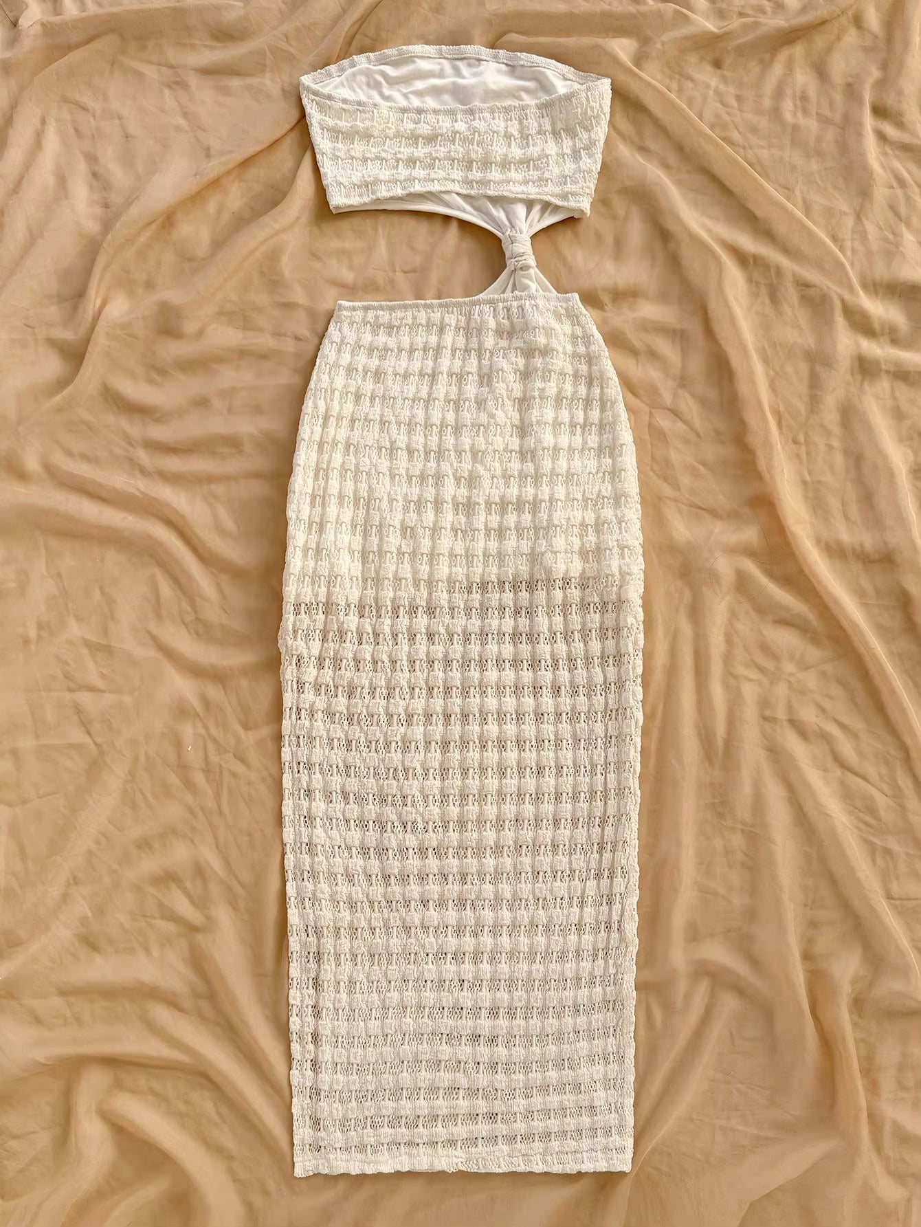 Strapless Maxi Jurk met Cut-Out